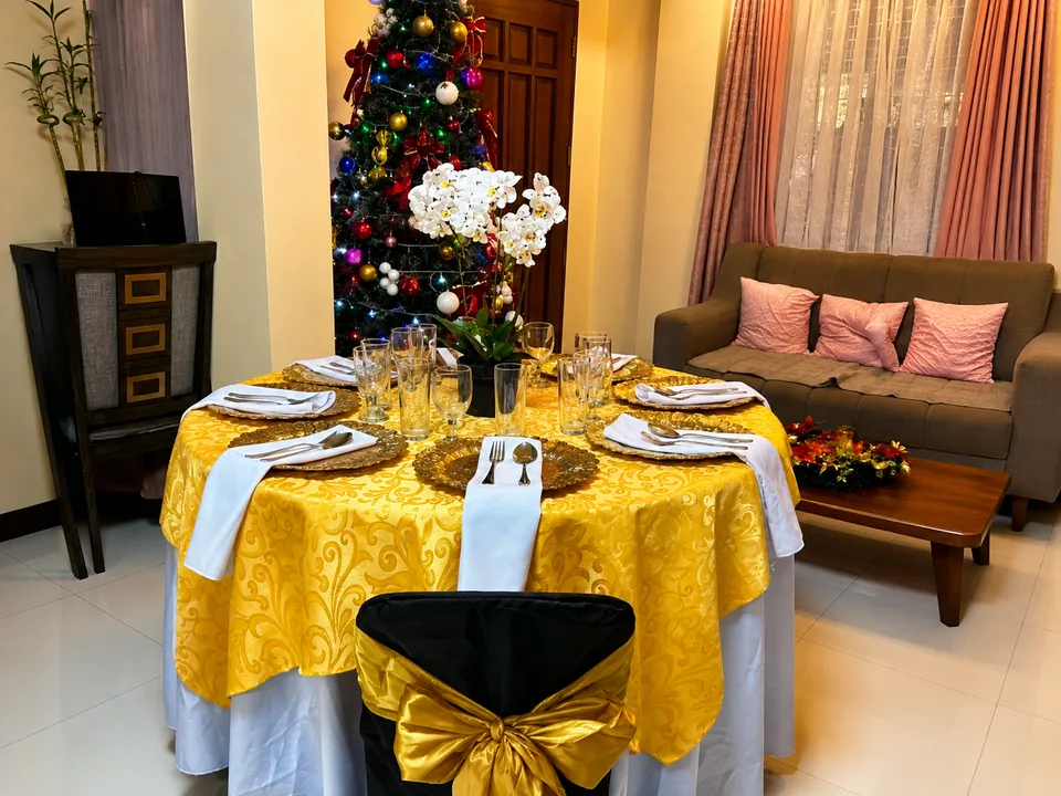 Christmas Table Setting at Home